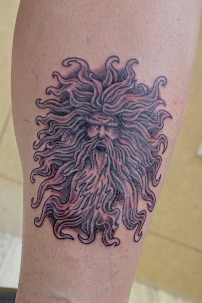 B&G 足に「サンタクルーズ サンゴッド 」のブラックアンドグレータトゥー