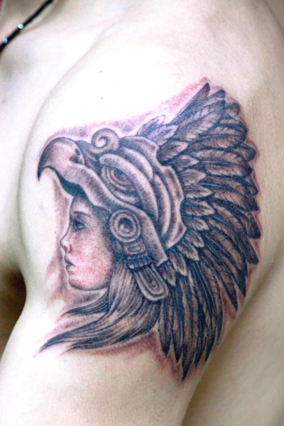 B&G 腕に「アステカの戦士」のタトゥー